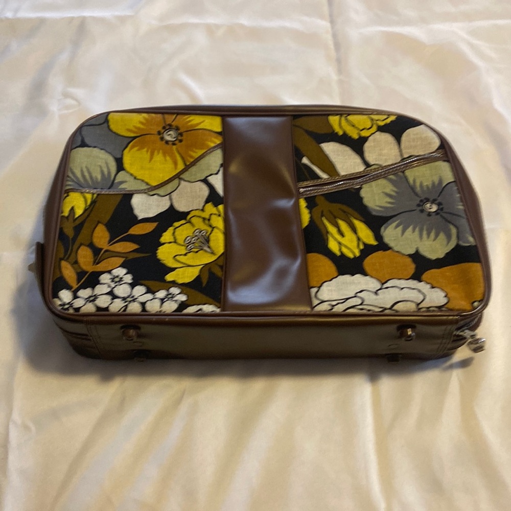 Vintage Flower Power overnight suitcase